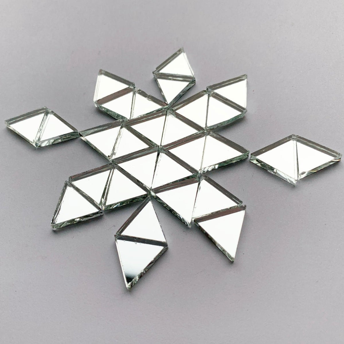 Verre Mosaique - glass mosaic -Glasmosaik-glasmozaïek-Spiegel Driehoek - mosaicshop