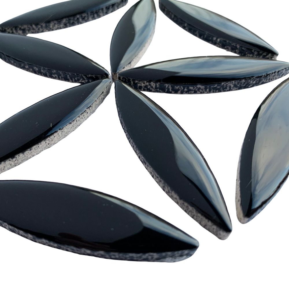 Mosaiksteinen Ellipse  Schwarz