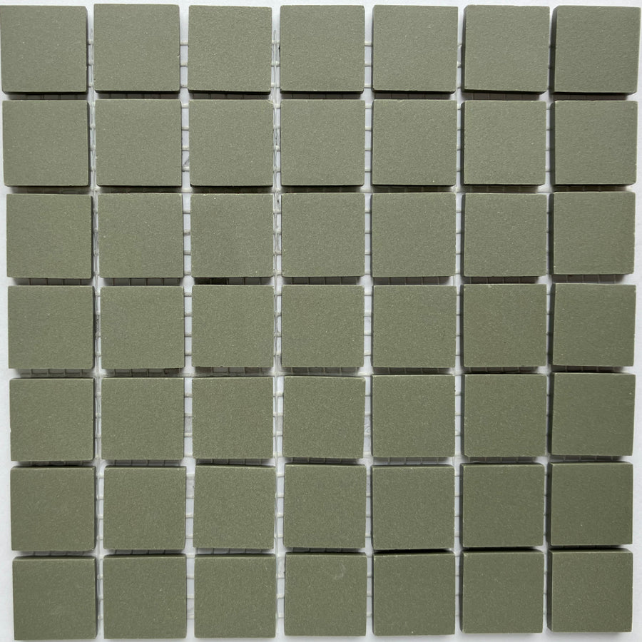 Winckelmans Vert Australien – carreaux de mosaïque mats de 20x20 mm sur filet