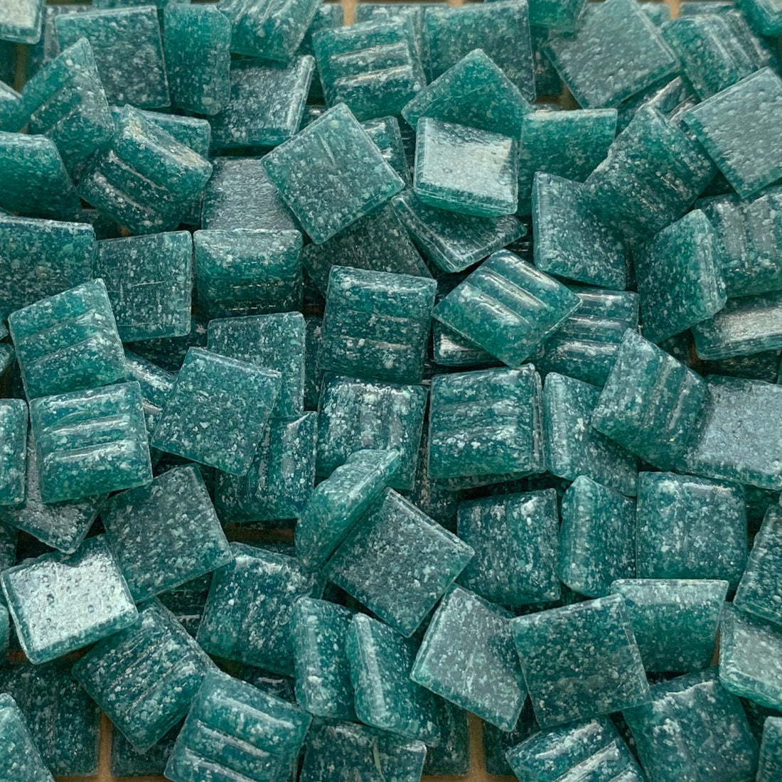 Verre Mosaique - glass mosaic -Glasmosaik-glasmozaïek-Glasmozaiek 10mm Diepzeeblauw - mosaicshop