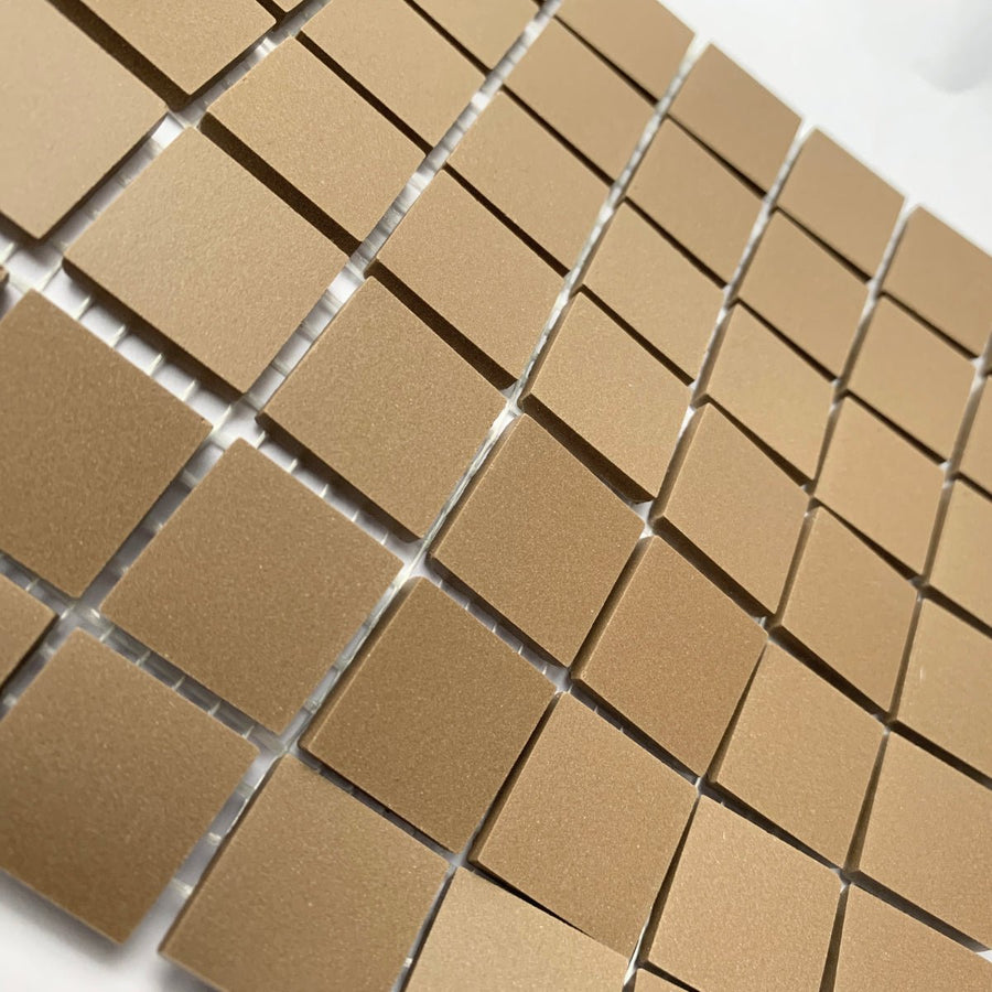 Winckelmans Café – tessere di mosaico opache da 20x20 mm su rete