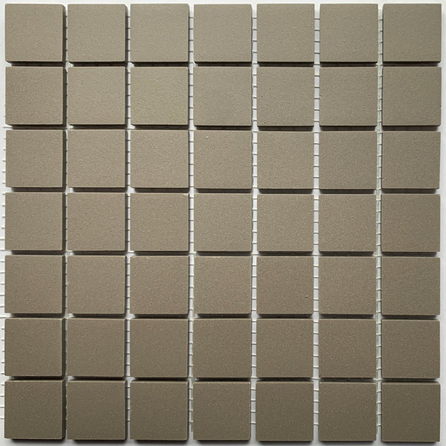 Winckelmans Gris – tessere di mosaico opache da 20x20 mm su rete